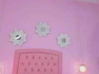 Offline arianavalbuena on CamSoda