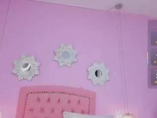 Offline arianavalbuena on CamSoda