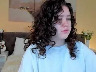 Offline ariella-sol on CamSoda