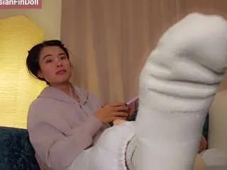 Offline asiangoddessdom on CamSoda