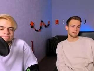 astren-villo — One button on a shirt [150 tokens remaining]