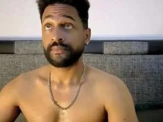 bbcblackhot33 on CamSoda 