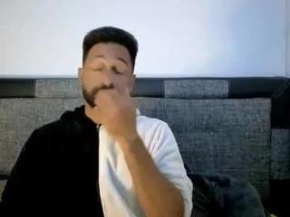 bbcblackhot33 on CamSoda 