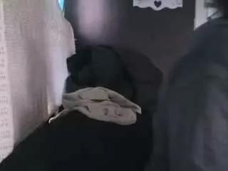 Offline bee-eazyquinn on CamSoda