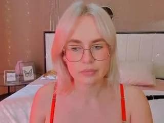 Offline bellatip on CamSoda