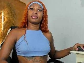 Freechat beyonce-roberts on CamSoda