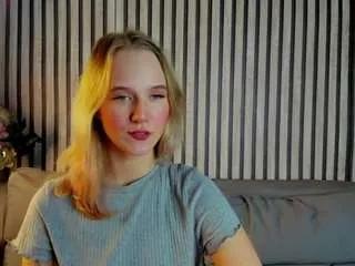 Offline casey-sweeet on CamSoda