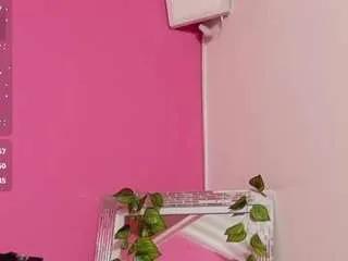 Offline chantal-quinn on CamSoda