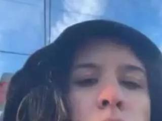 Offline creamyricanfountain on CamSoda