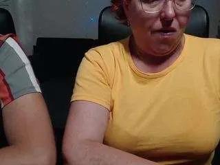 Offline curvyjoanna on CamSoda