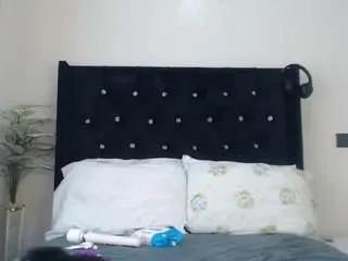 Offline dominantebony on CamSoda