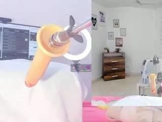 Offline emily-philip on CamSoda