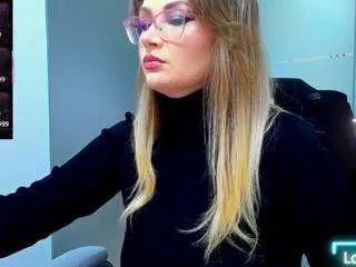 Offline evelynerosse on CamSoda