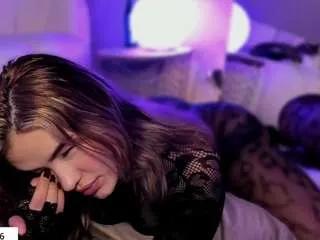 Offline fernanda-c on CamSoda