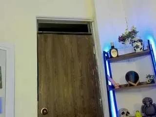 Offline gia-fantasy on CamSoda