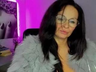 Offline glamhelen on CamSoda