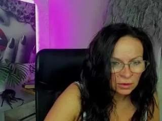 Offline glamhelen on CamSoda