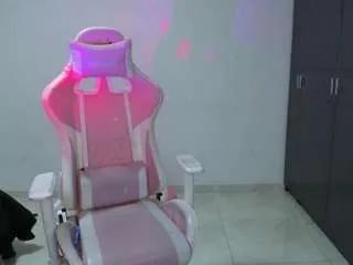 Offline isa-diamond on CamSoda