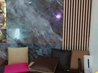 Offline isalombardi on CamSoda