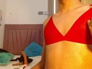 Freechat ivone-rose on CamSoda