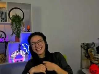 karolina-vendi — make me happy [100 tokens remaining]