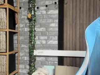 Offline karoline1201 on CamSoda