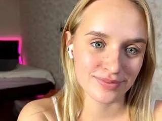 Offline kieraleeming on CamSoda