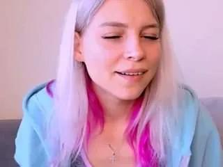 kristihoward — make me wet [1000 tokens remaining]