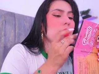 Offline lara-giraldo on CamSoda