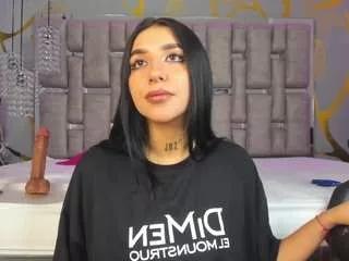 Offline leiawong on CamSoda