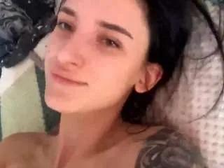 Offline lenalasiter on CamSoda