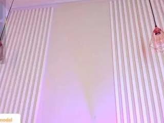 Offline lilacohen on CamSoda