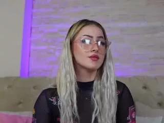 Offline lucylexton on CamSoda