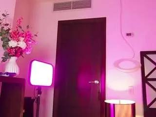 Freechat lunamystyque on CamSoda