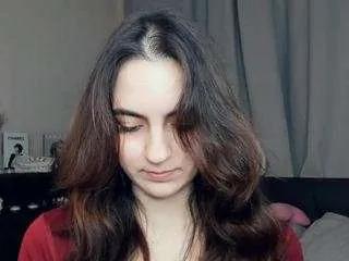 Freechat lynnadollins on CamSoda