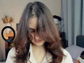 Freechat lynnadollins on CamSoda