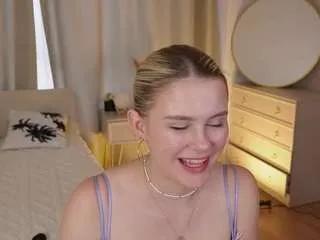 Offline mariamcrocker on CamSoda