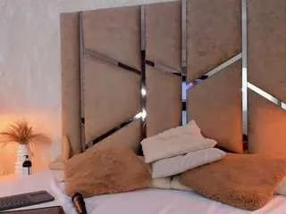 Offline martiinaa-jones on CamSoda