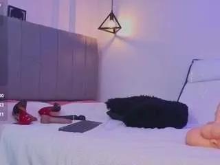 Offline matureveronica on CamSoda