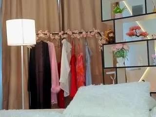 Offline maxinegise on CamSoda