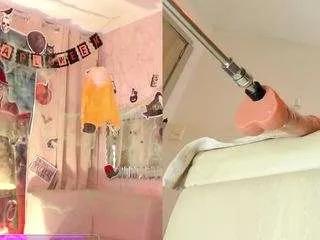 Offline mayarouse on CamSoda