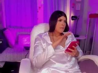 Offline mia-dlucca on CamSoda