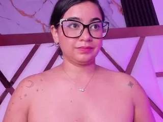 Freechat miilaklum on CamSoda