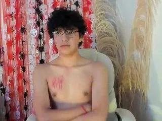 Offline miilowolf on CamSoda