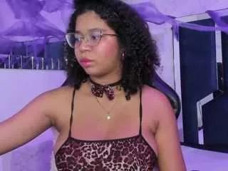 Offline milahall on CamSoda