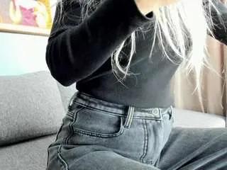 Offline miss-bblonde1 on CamSoda