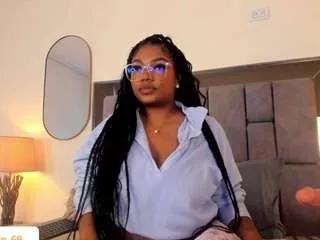 miss-mian on CamSoda 