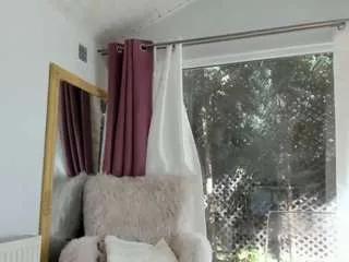 miss-tanya on CamSoda 