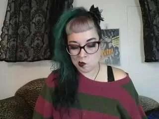 Offline missydee on CamSoda