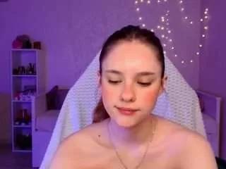 Offline mollyhugs on CamSoda